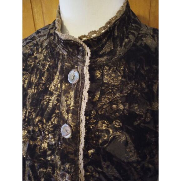 Chico's womens Crushed Velvet top Brown Gold Shacket Floral Button Up Sz 12 - Picture 3 of 5